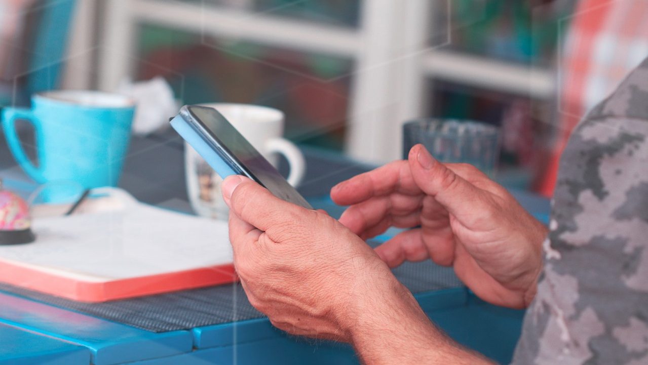 cellphone, technology, connection-6497322.jpg